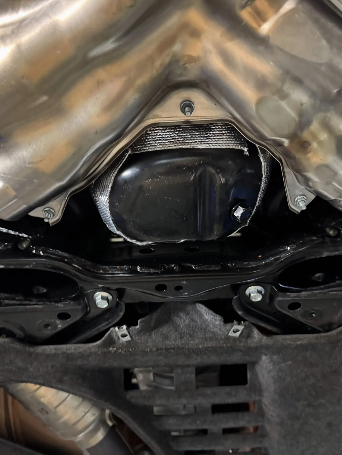 GR86のバッフルプレート取り付け